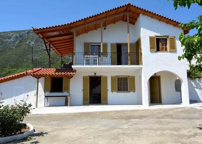 Spiti Koryfi וילה