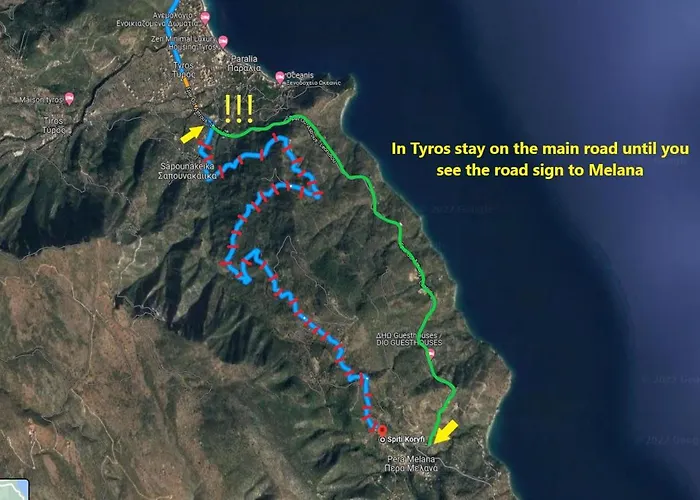 Spiti Koryfi Pera Melana