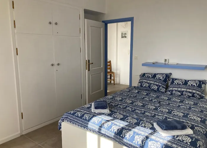 Spiti Koryfi וילה Pera Melana